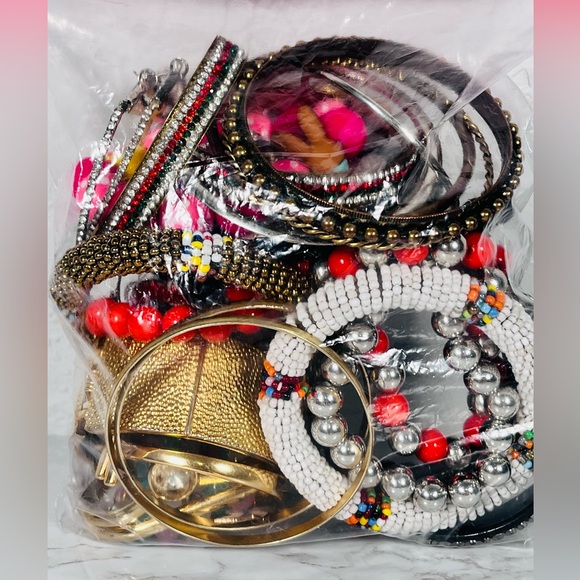 Bag Of Bracelets - Picture 2 of 6